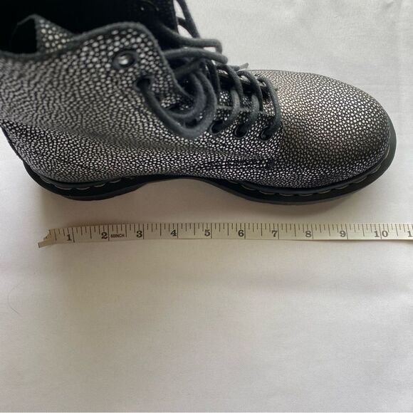 Dr. Martens Pascal Metallic Pebble Combat Boots Size 6 - Picture 14 of 16